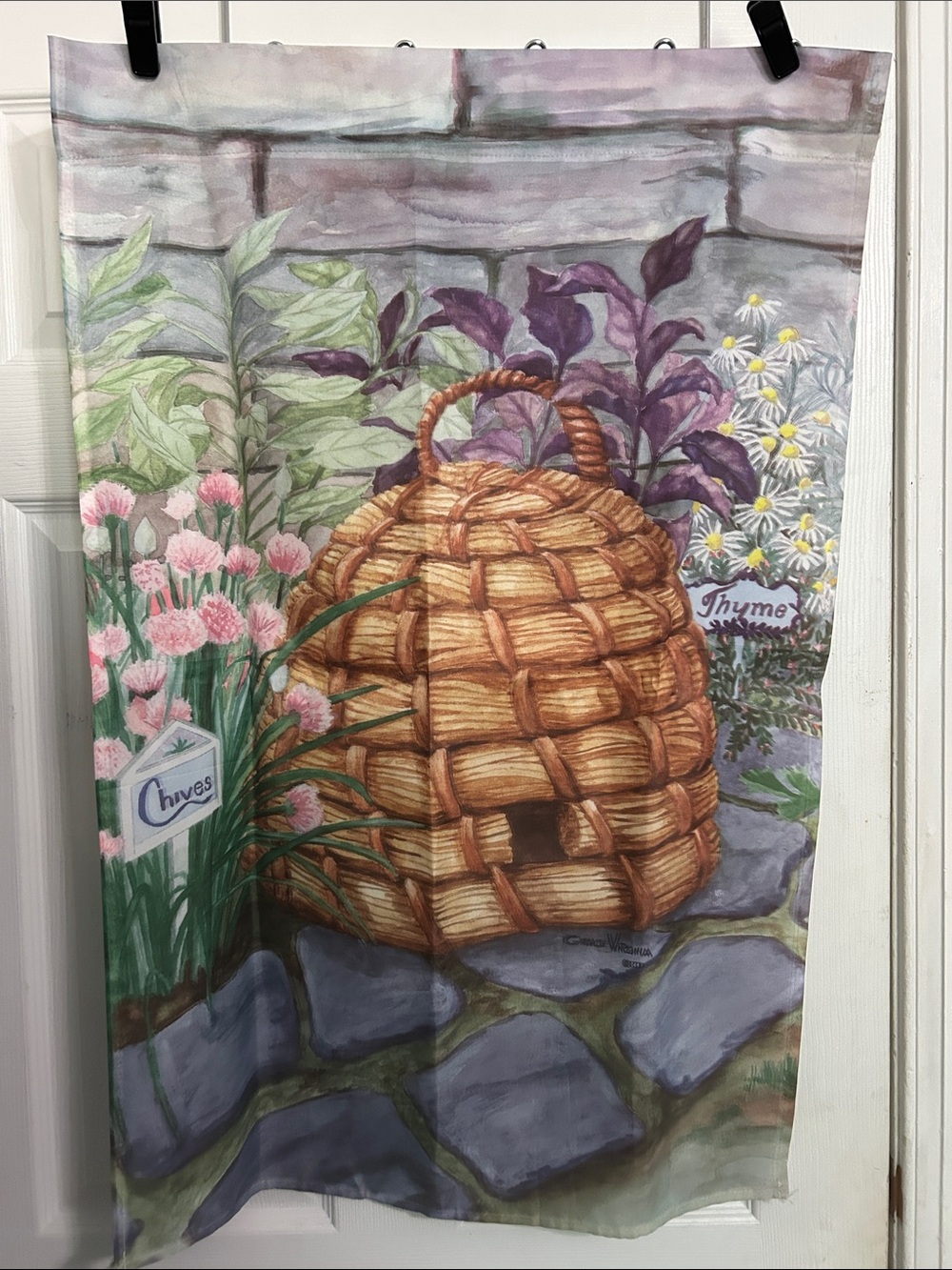 Botanical Beehive Flag - Multicolor